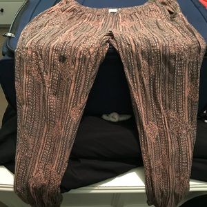 roxy parachute pants!